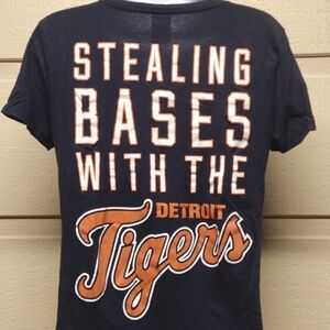 PINK Victoria's Secret Detroit Tigers Tee M